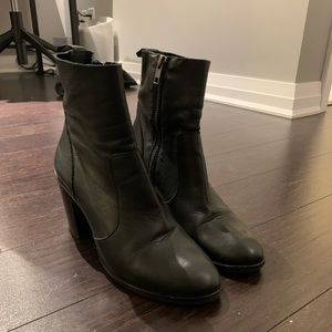 Intervalle Ankle Boots